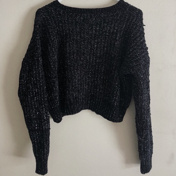 Size M, Forever 21, Cropped Sweater - Picture 3 of 3